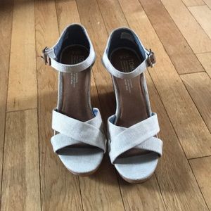 Tom’s wedges. Light grey/off white